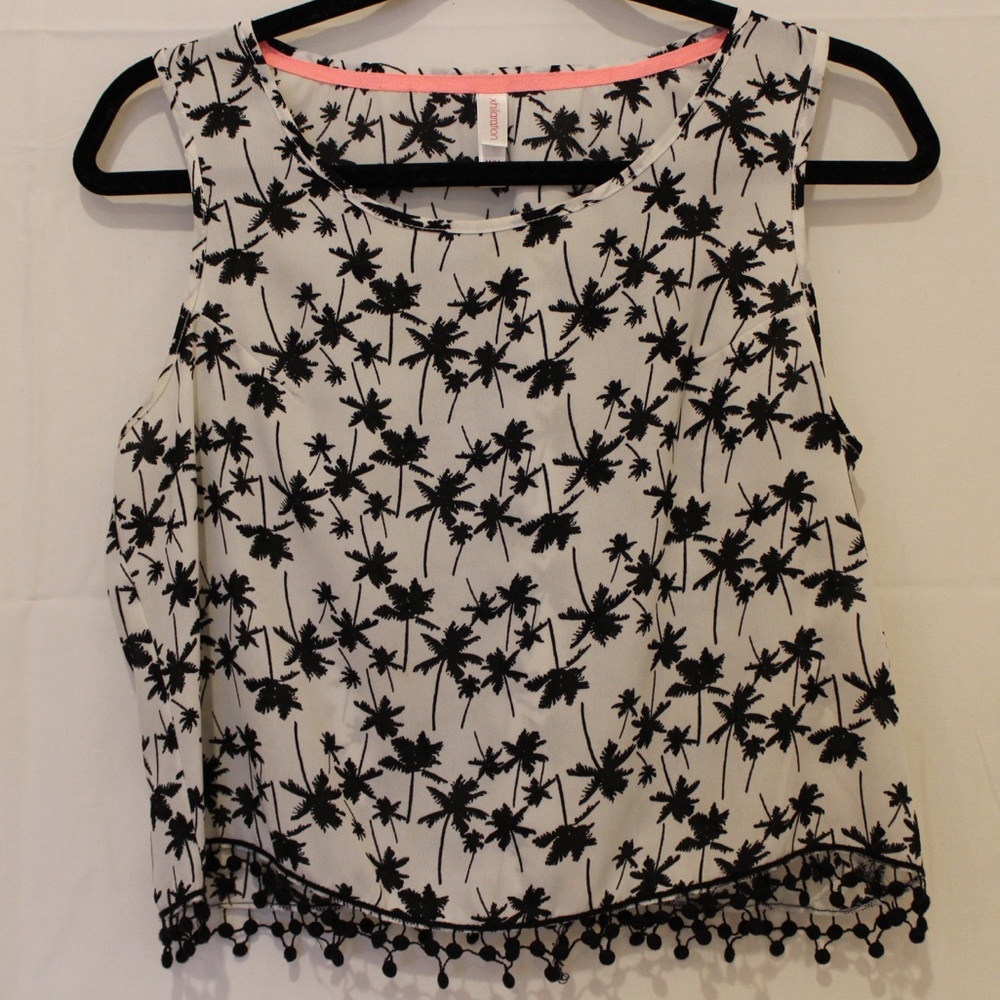 Very cute Kids palm tree print shirt!!